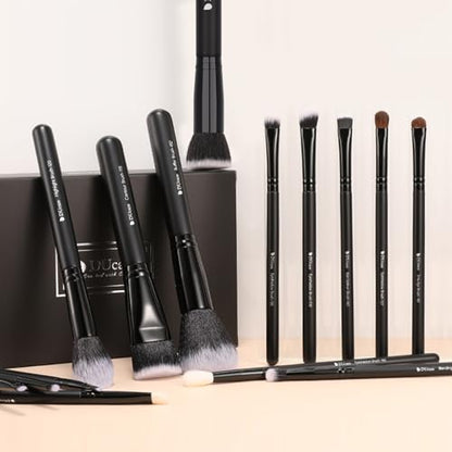 DUcare Makeup Brushes 15Pcs Premium Synthetic Kabuki Makeup Brush Set, Professional Foundation Concealers Powder Blush Blending Face Eye Shadows Black Brush Sets - color: black nobag