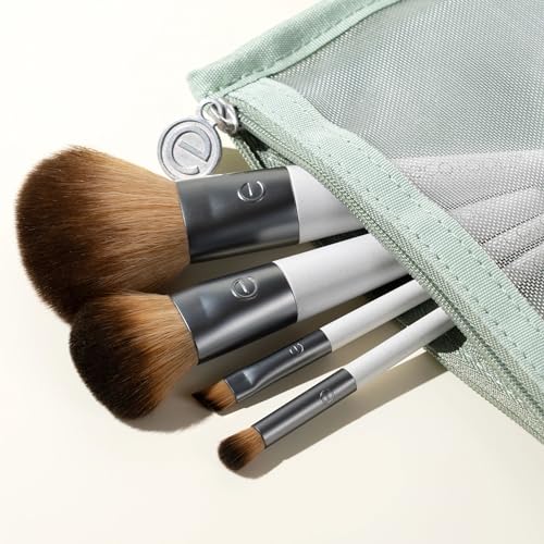 EcoTools On-The-Go Makeup Brush Kit, Travel Makeup Brush Set | Easy touch-ups anywhere with travel makeup brushes for face and eyes, mini makeup brushes with synthetic hair, plus brush bag - size: 4 Piece Set